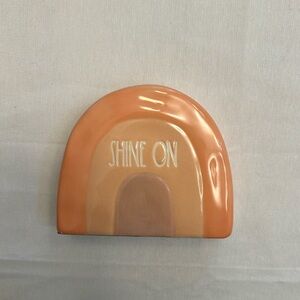 Rae Dunn table decor